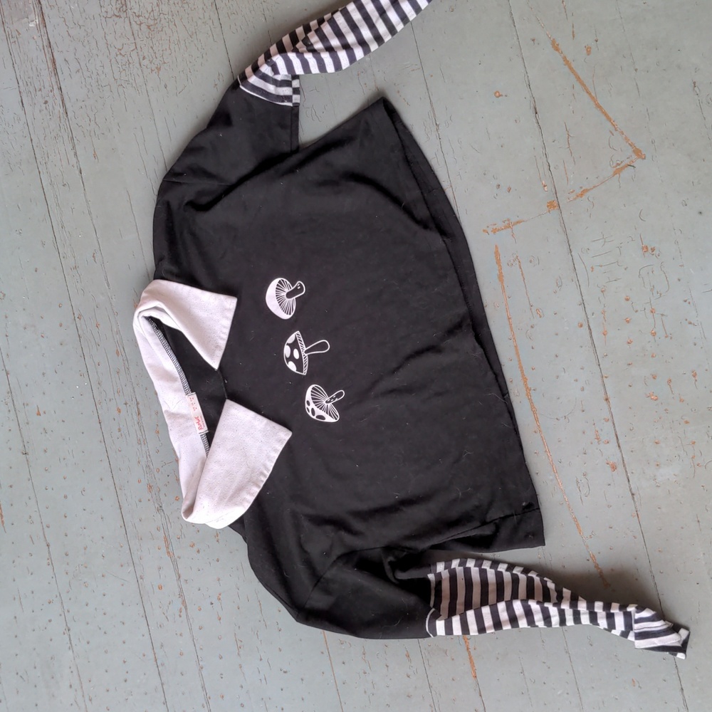 Romwe cropped mushroom top